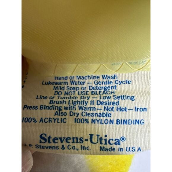 Vtg Stevens Utica Plaid Acrylic Satin Trim Thermal Knit Blanket 76”X90” Twin - Picture 6 of 8